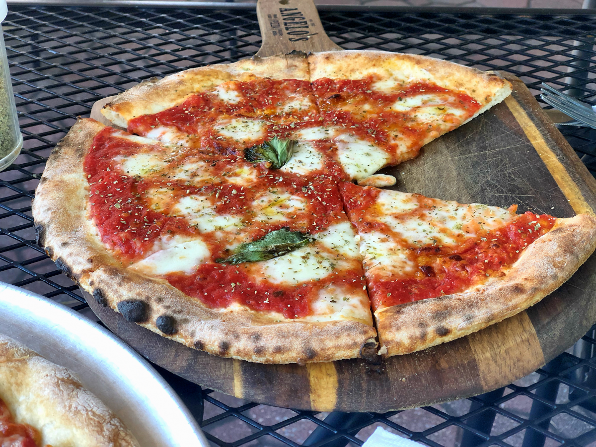 Angelo's Pizzeria